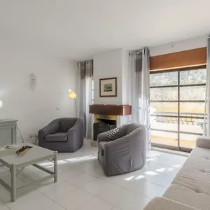 Cardoso Beirao Apartment